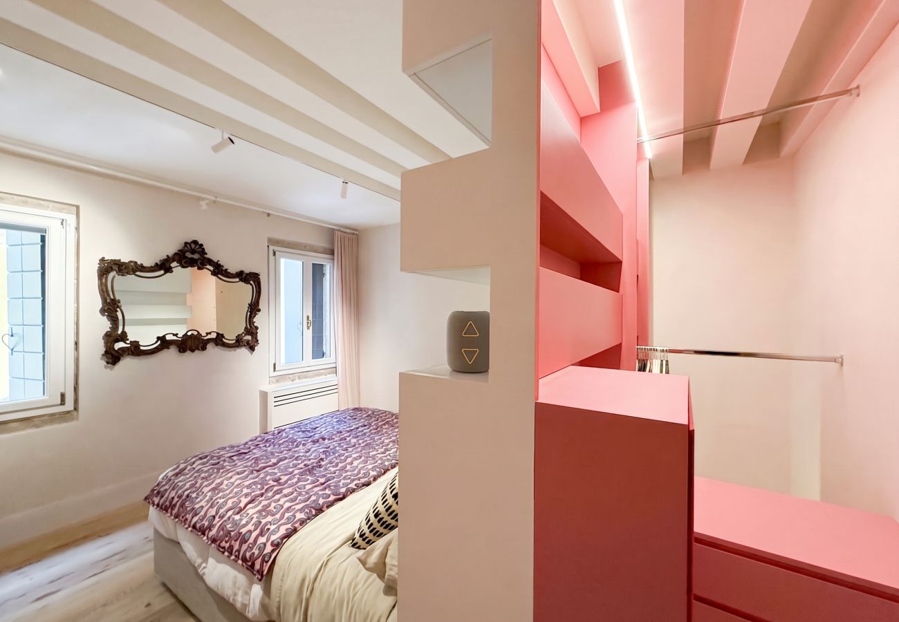Appartamento a Dorsoduro - Ca’ Cinzia | Venetian Design Home & Canal View