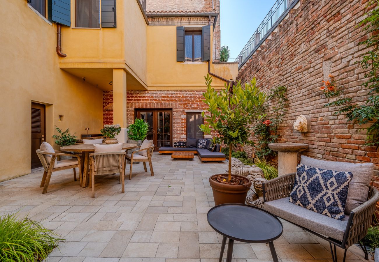 Apartment in Venice - GIARDINO SEGRETO
