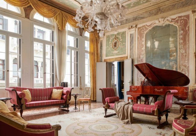 Apartment in Venezia - PALAZZO GRIMANI- PIANO NOBILE