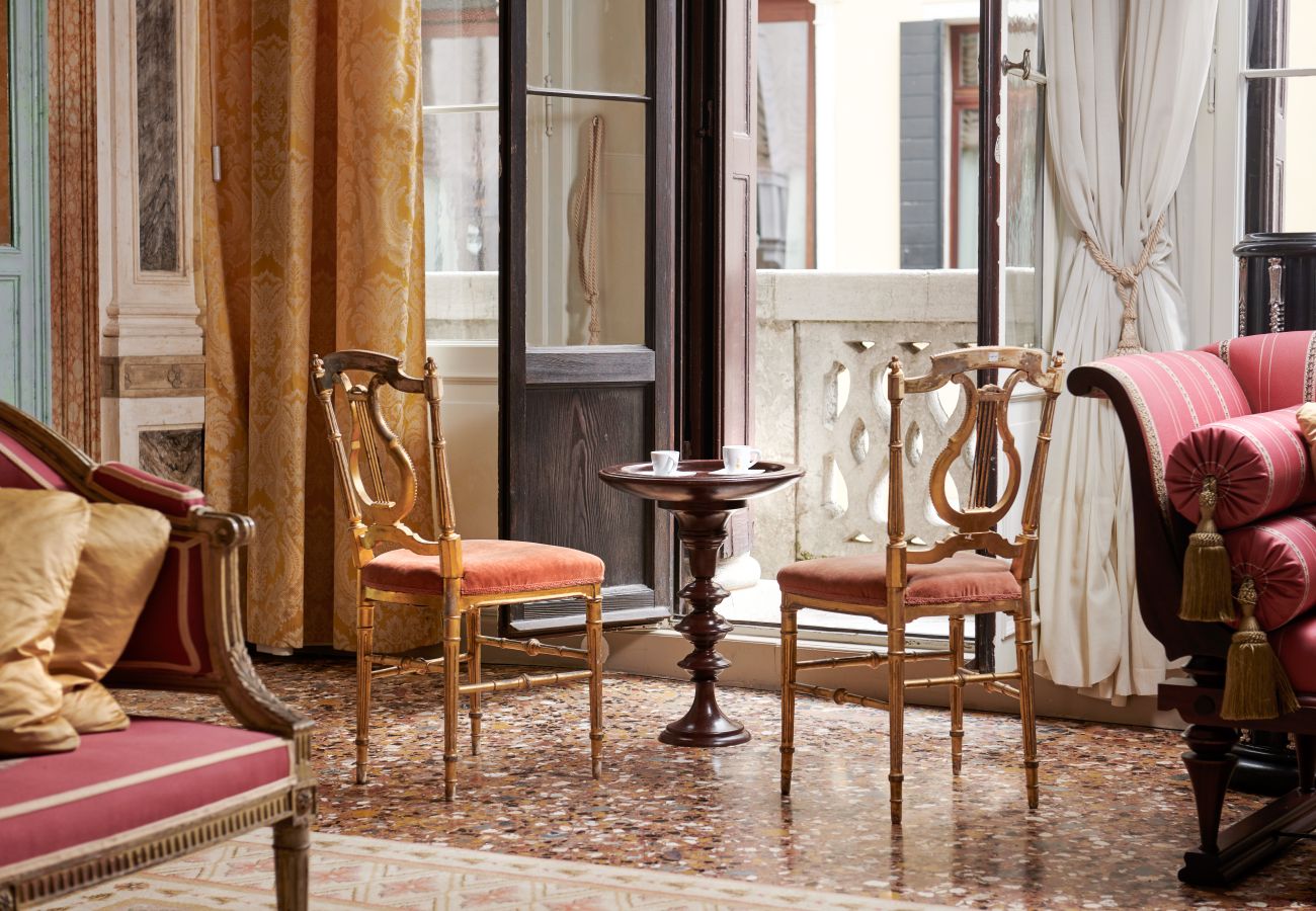 Apartment in Venice - PALAZZO GRIMANI- NOBLE FLOOR
