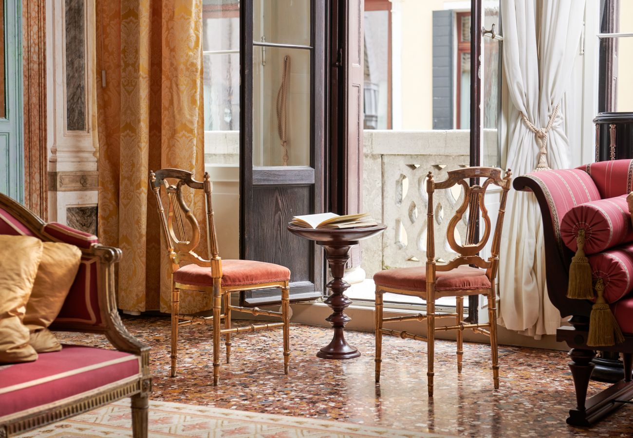 Apartment in Venice - PALAZZO GRIMANI- NOBLE FLOOR