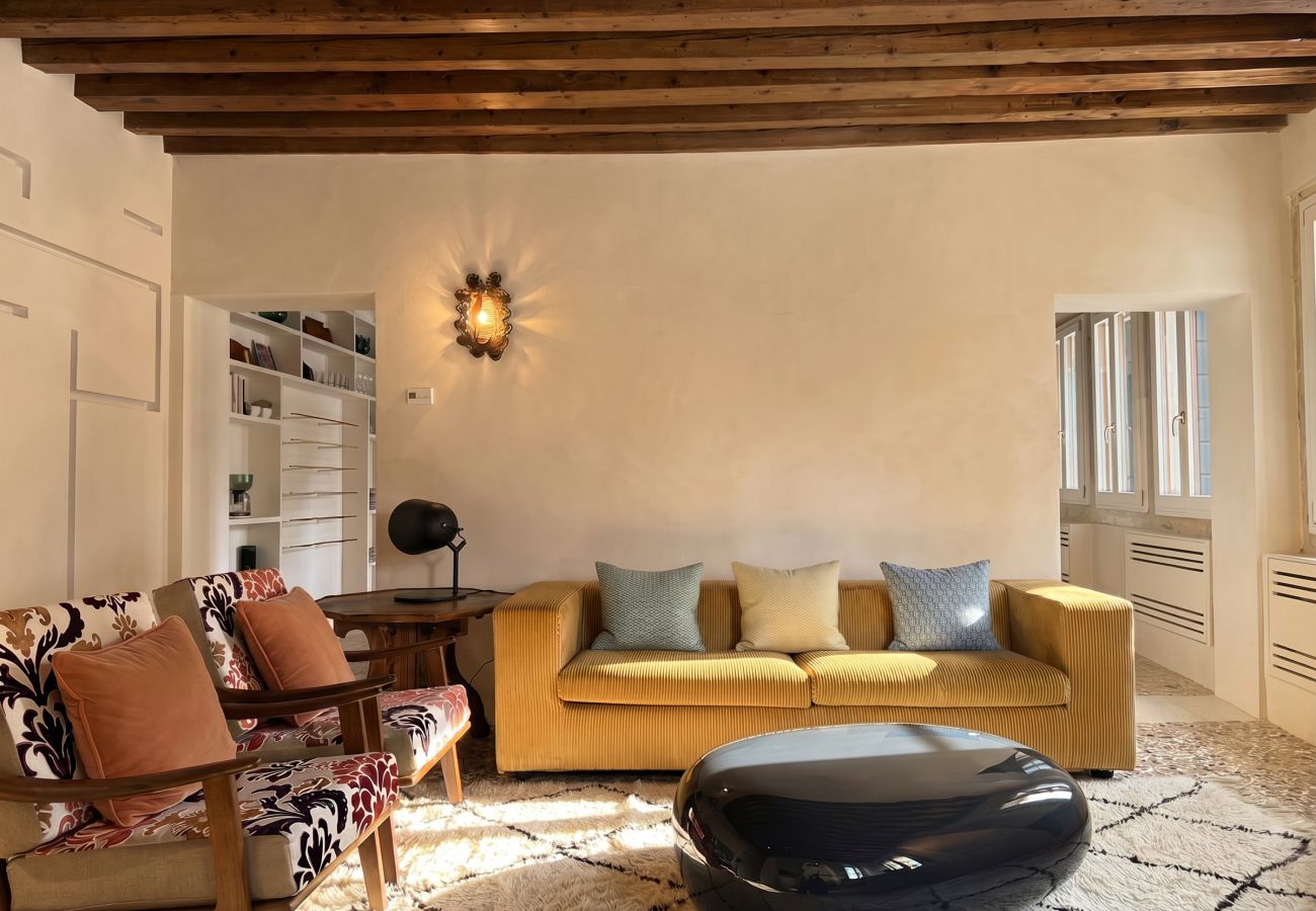 Appartement à Dorsoduro - Ca’ Cinzia | Venetian Design Home & Canal View